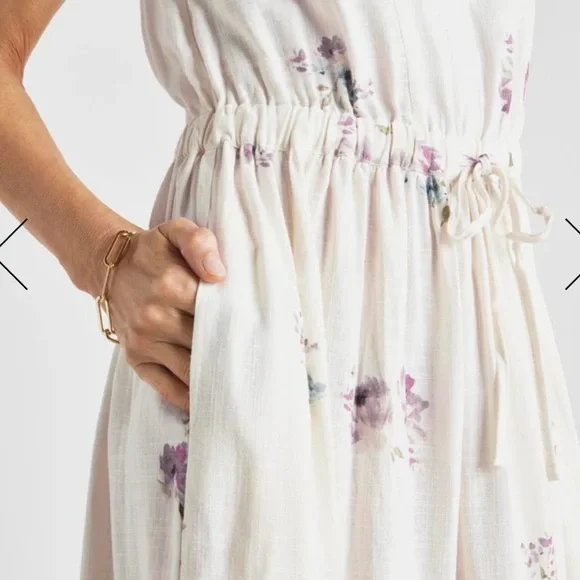 Splendid  Dress - Picture 9 of 9